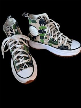NWOT Converse Camo Print Canvas Star Hike High-Tops Size 7 Women /5.5 Men